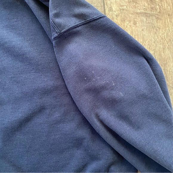 vintage champion navy crewneck with hand-embroidered heart - Picture 7 of 8